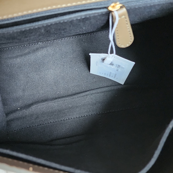 Authentic DeMellier Montreal in discontinued Olive green - Picture 12 of 17